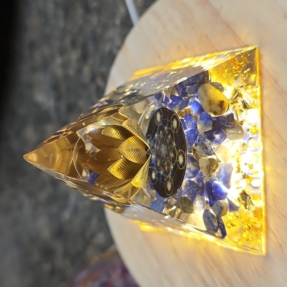 EMF Blocker natural organite pyramid